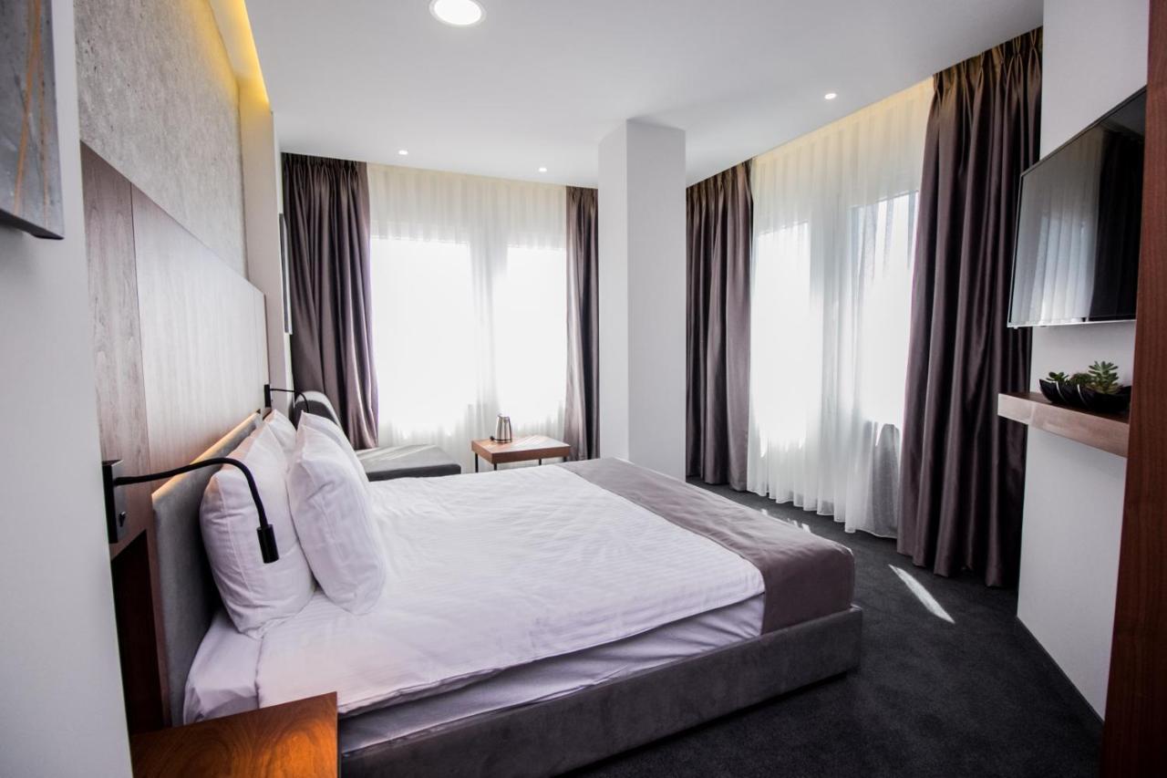 Hotel Bograd - Apartments & Lounge Station Struga Bagian luar foto